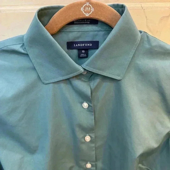 Lands' End Women Size 10 Wrinkle-Free Broadcloth Long Sleeve Button Down Shirt. - Picture 4 of 10